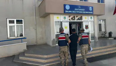 Siverek'te JASAT Operasyonu: Hakkında Kesinleşmiş Cezası Bulunan Şahsı Yakaladı