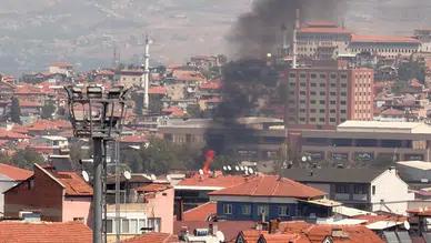 Denizli Merkezefendi'de Korkutan Yangın: Palet Fabrikası Alev Alev Yandı