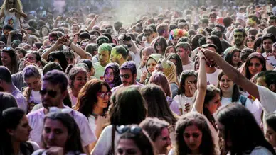 Türkiye nüfusunun yüzde 14,8'ini genç nüfus oluşturdu