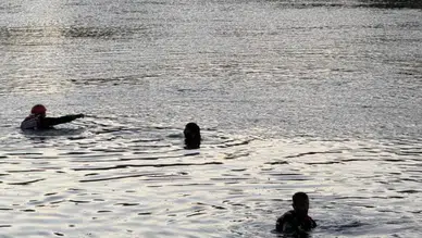 Gemerek'te Kızılırmak Yine Can Aldı: 2 Kişi Akıntıya Kapıldı, 1 Kişi Kayıp