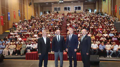 Eyüp Tanyıldız Sivaslı Aday Öğretmenlere Mesleki Deneyimlerini Aktardı