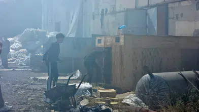 Organize Sanayi’de Korkutan Yangın: İtfaiye Söndürdü, Vatandaş Güvercinleri Kurtardı