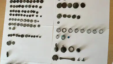 Çöplükte 128 Parça Tarihi Eser Buldu, İtirazı Borç Çıkardı!