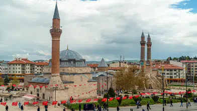 Herkes Memleketine Dönse Sivas Türkiye’nin 7. Büyük İli Olacaktı!