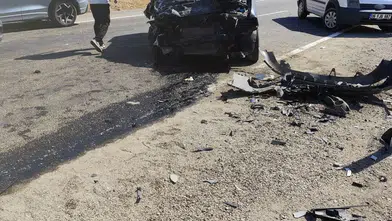 Siirt'in Eruh İlçesinde Feci Kaza! Hafif Ticari Araç İle Kamyonet Çarpıştı: 4 Yaralı