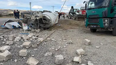 Kontrolden Çıkan Beton Mikseri Metrelerce Sürüklendi!