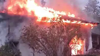 Korkutan Ev Yangını: Uykusundan Uyanıp Canını Zor Kurtardı