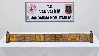 Van’da 310 Santimetrelik Tevrat Ele Geçirildi: Detayları Dikkat Çekti