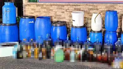 Kaçak İçki İmalathanesine Baskın: 1 Ton Sahte İçki Yakalandı!