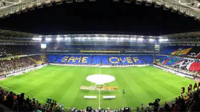 Fenerbahçe Divanında Sert Sözler! Mosturoğlu'ndan MHK ve UEFA Açıklaması