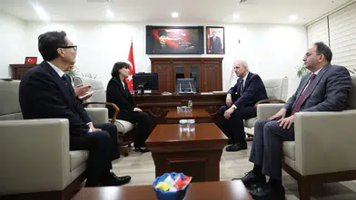 Kurtulmuş’tan Koreli Milletvekiline Hastanede Ziyaret