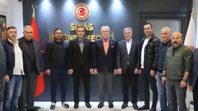 AK Parti Sivas Merkez İlçe Yönetiminden Mehmet Şarkışla’ya Hayırlı Olsun Ziyareti