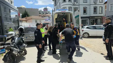 Edirne’de dehşet! Sokak ortasında bıçaklar çekildi: 3 yaralı
