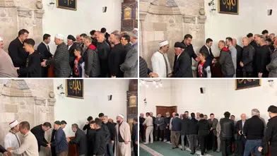 Suşehri’nde Bayram Namazı Sonrası Coşkulu Bayramlaşma Programı
