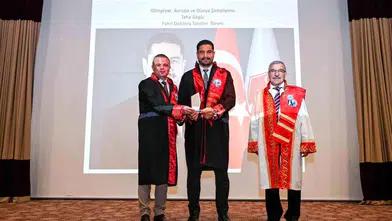 Taha Akgül'e Büyük Onur! Mezun Olduğu Üniversiteden Tarihi Unvan!