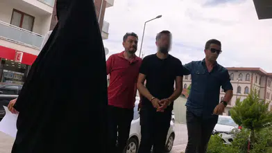 Sokak Ortasında Dehşet! Yolda Denk Geldiği Eniştesini 7 Kez Bıçakladı!