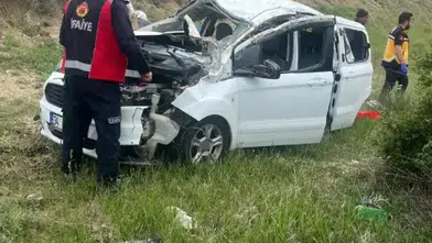 Sivas’ta kontrolden çıkan ticari araç takla attı