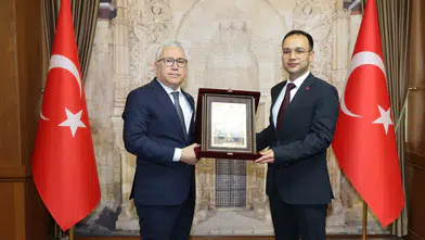 Vali Şimşek’ten Kaymakam Kahveci’ye Teşekkür ve Başarı Dileği