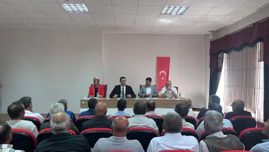 Ulaş'ta Muhtarlarla İstişare Toplantısı Düzenlendi