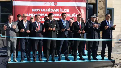 Koyulhisar'da Yeni Jandarma Hizmet Binası Hizmete Açıldı