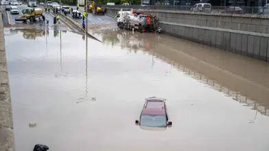 Ankara’da Sağanak Alarmı: Yollar Göle Döndü, Araçlar Mahsur Kaldı