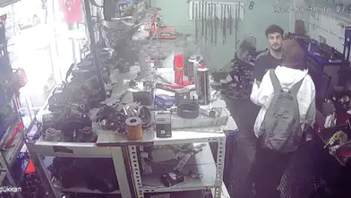 Bedenime dokundu, öpmeye başladı... Kadının tacizine uğrayan adam anlattı