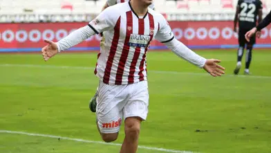 Rey Manaj İlk Antrenmanda Yer Almadı! Sivasspor’da Sezon Hazırlıkları Başladı!