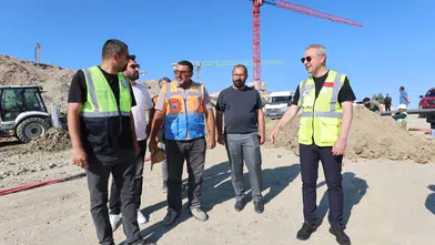 Milli Mücadele Caddesi'nde Yol Genişletme ve Kot Düşürme Çalışmaları Sürüyor