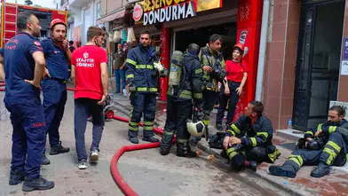 İzmit’te İş Yerinde Korkutan Yangın: Tadilattaki Atıklar Alev Aldı!