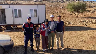 Korkuteli'de Sevindiren Haber: 4 Gündür Kayıp Olan Genç Kırsalda Sağ Bulundu!