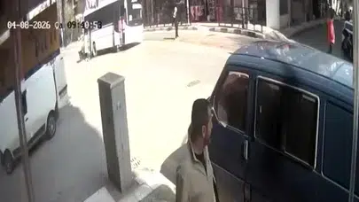 Manisa’da tamirci yaralandı, kaza anı güvenlik kamerasında