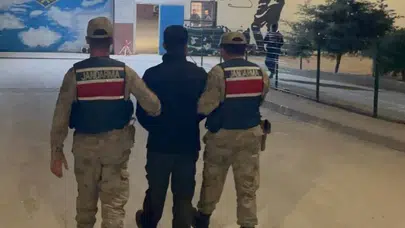 Şüpheli araçlar durduruldu, zehir tacirleri yakalandı