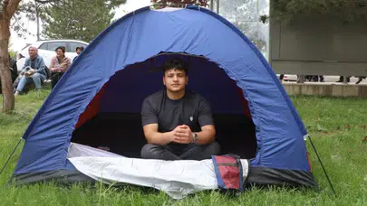 Sivas’ta YKS Bekleyişine Kamp Çadırlı Çözüm