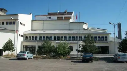 Sivas'ta Eski Kültür Merkezi Yıkılıyor: Gözler Alanın Geleceğinde