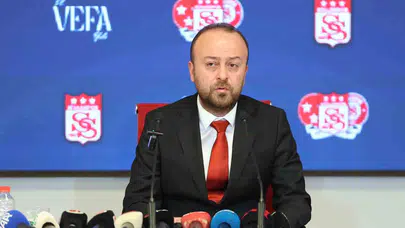Sivasspor’da Mali Dönüşümün Mimarı: Burak Özçoban Kimdir?