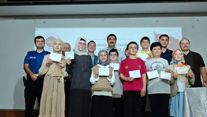 Koyulhisar’da Yaz Kur’an Kursları Coşkulu Finalle Tamamlandı