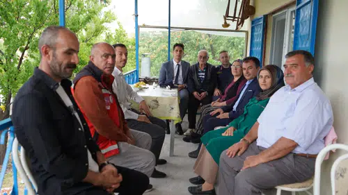 Kangal’da Şehit Aileleri ve Gazilere Anlamlı Ziyaret