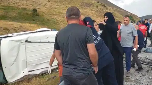Sivas’ta Feci Kaza: 5’i Çocuk 11 Yaralı