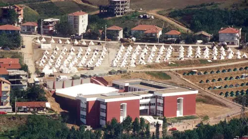 17 Ağustos Marmara Depremi'nin Üzerinden 27 Yıl Geçti: Acılar ve Unutulmayan Kareler