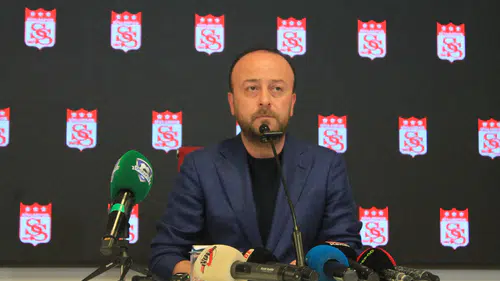 Sivasspor Başkanı Burak Özçoban’dan Transfere ve Finansal Duruma Dair Dev Açıklamalar