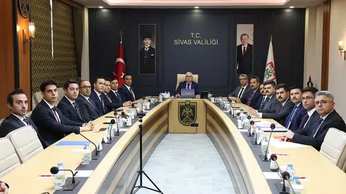 Sivas’ta sosyal yardım çalışmaları için değerlendirme toplantısı