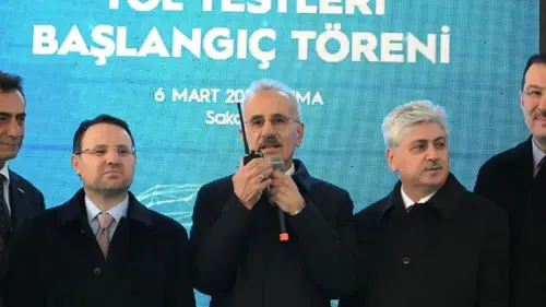 Bakan Uraloğlu duyurdu: 250 km hıza ulaştı! Yerli hızlı trende üretim başladı