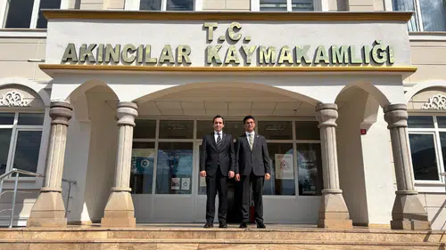 Doğanşar Kaymakamı Kabaktepe’den Akıncılar Kaymakamı Karababa’ya Ziyaret