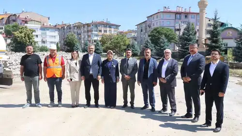 Rukiye Toy Sivas Lisesi Ve Gazi Anadolu Lisesi İnşaat Alanlarında İncelemelerde Bulundu