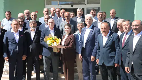 TZOB Genel Başkanı Şemsi Bayraktar Sivas'ta Çiftçilerle Buluştu: Tarımsal Üretim Masaya Yatırıldı!