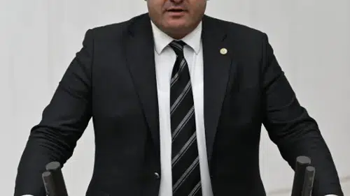 Ulaş Karasu’dan TBMM’ye Çağrı: “Sivas’a İstiklal Madalyası Borcumuz Var”