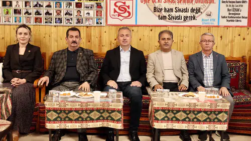 Sivas’ta “Bir Nefes” Buluşması: Başkan Uzun’dan Hizmet Vurgusu
