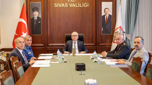 Sivas Valisi Yılmaz Şimşek Yurt Güvenliği Toplantısına Katıldı!