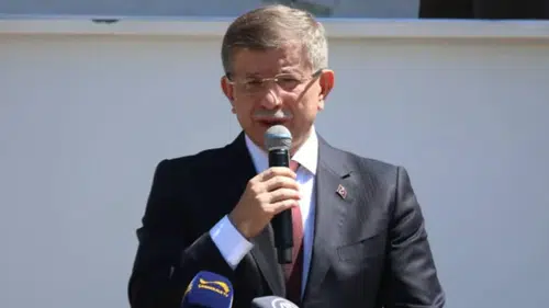 Ahmet Davutoğlu bugün ifade verecek: Siyasi liderlerden destek ziyareti