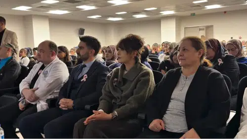 Erzincan'da Meme Kanserine Karşı Önemli Eğitim! Erken Tanıya Dikkat